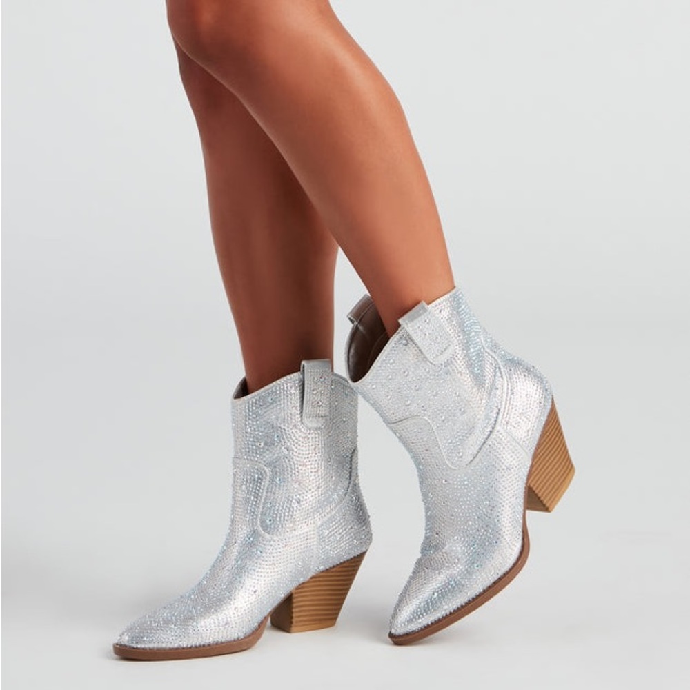 NEW Silver rhinestone Western Style Cowboy Ankle Boots
